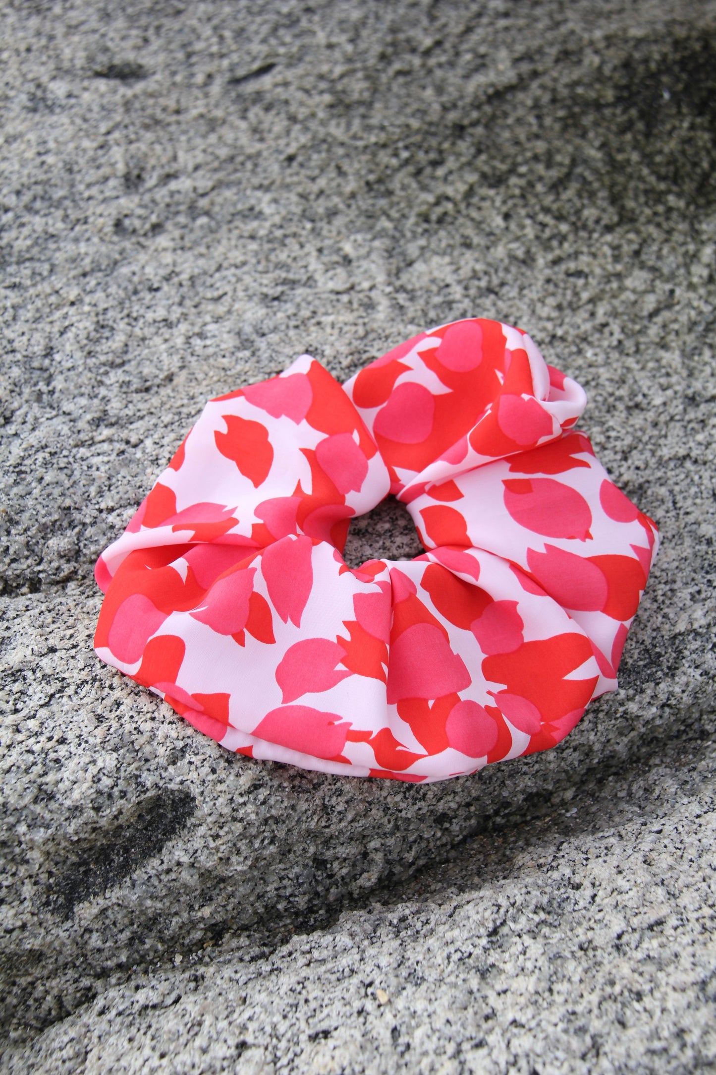 Scrunchie Red Petals - Macodesign